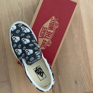 New, unworn, Vans slip on shoes